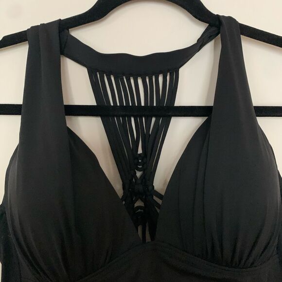 Bar III black swim top, brand new, straps in the back, size Med - Picture 2 of 9